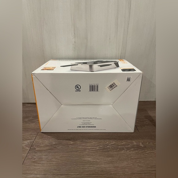 Toastmaster Deep Fryer 2.5 litre Stainless Steel - Picture 2 of 5